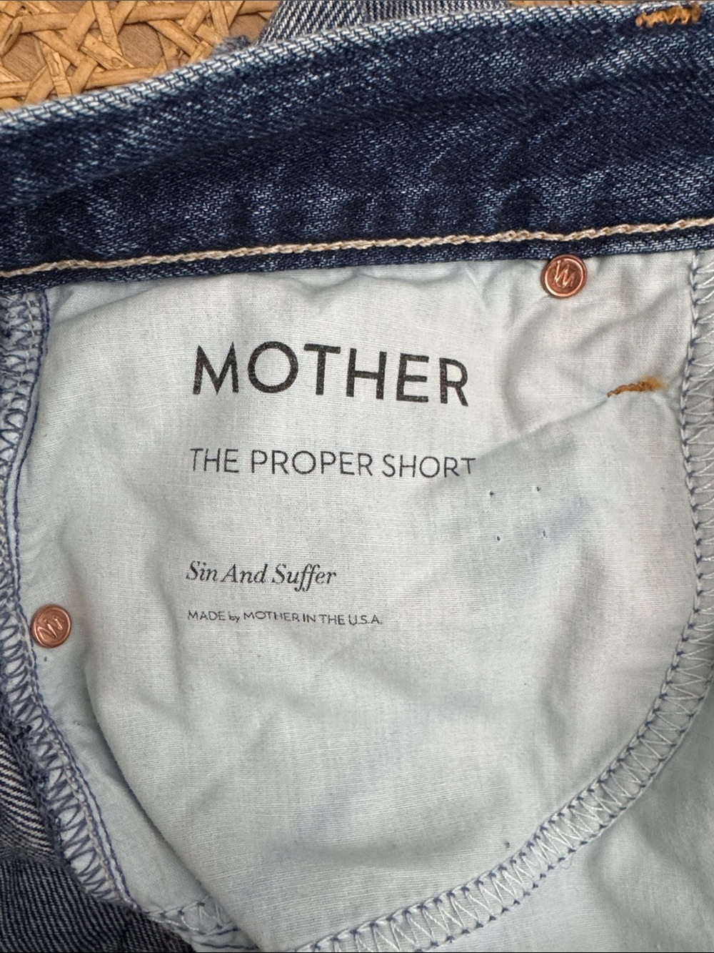 Mother Denim Cutoff Shorts The proper short color: sin and suffer size 25 - Picture 2 of 7